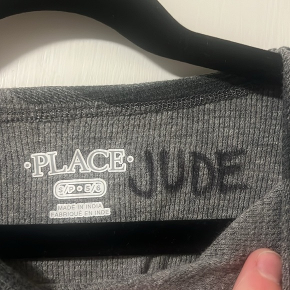 Children’s place Boys S(5/6) gray camo waffle longsleeve tee, EUC, has name in - Picture 4 of 5